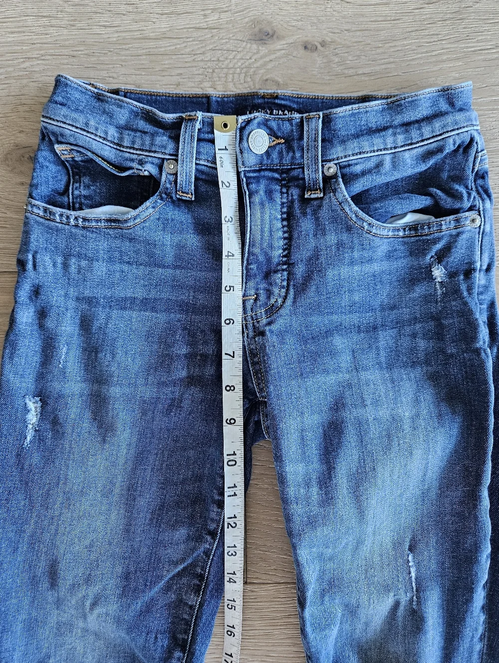 Lucky Brand Midrise Ava Skinny jeans - 2/26A